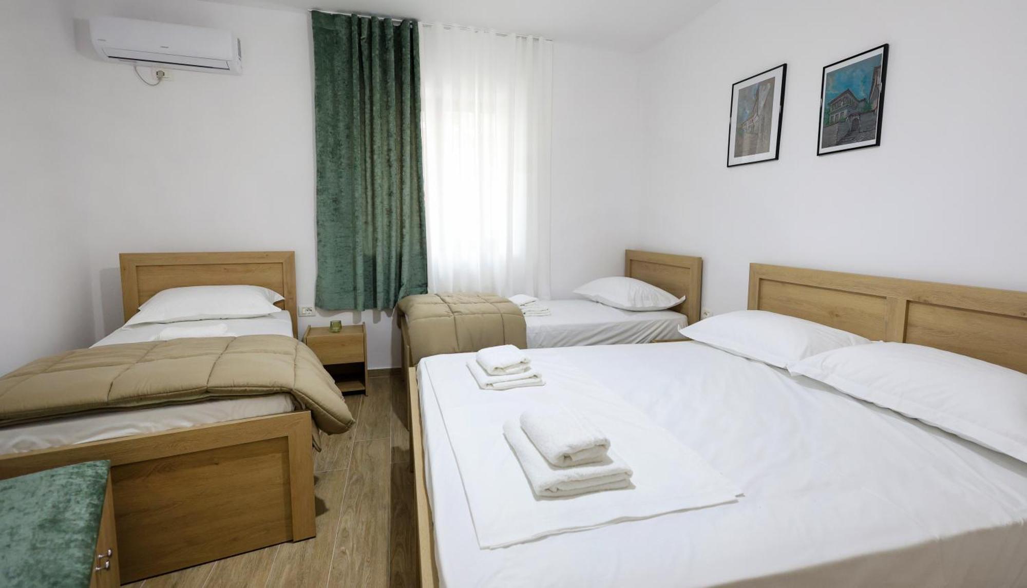 Hotel Vila Vreko B&B Berat Exterior foto